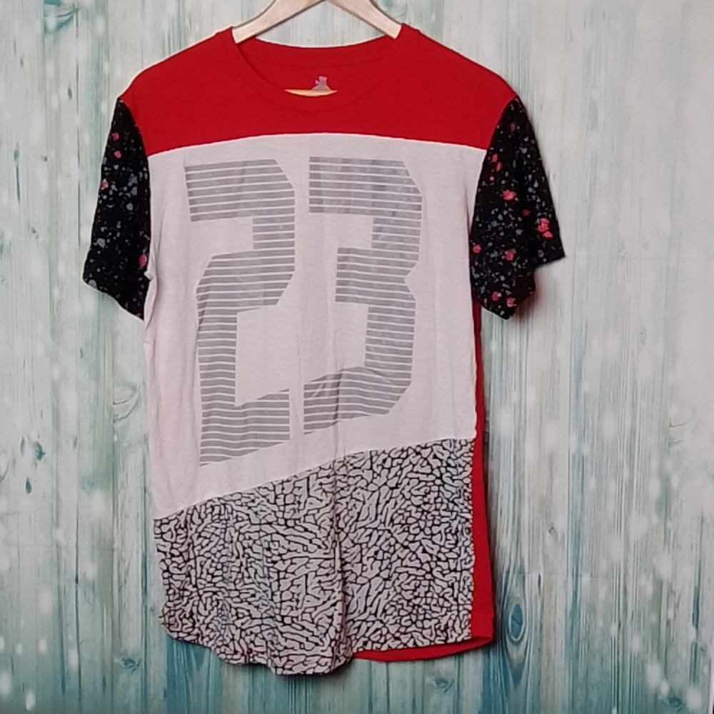 Launder bailey apparel #23 mixed media short sleeve t shirt medium